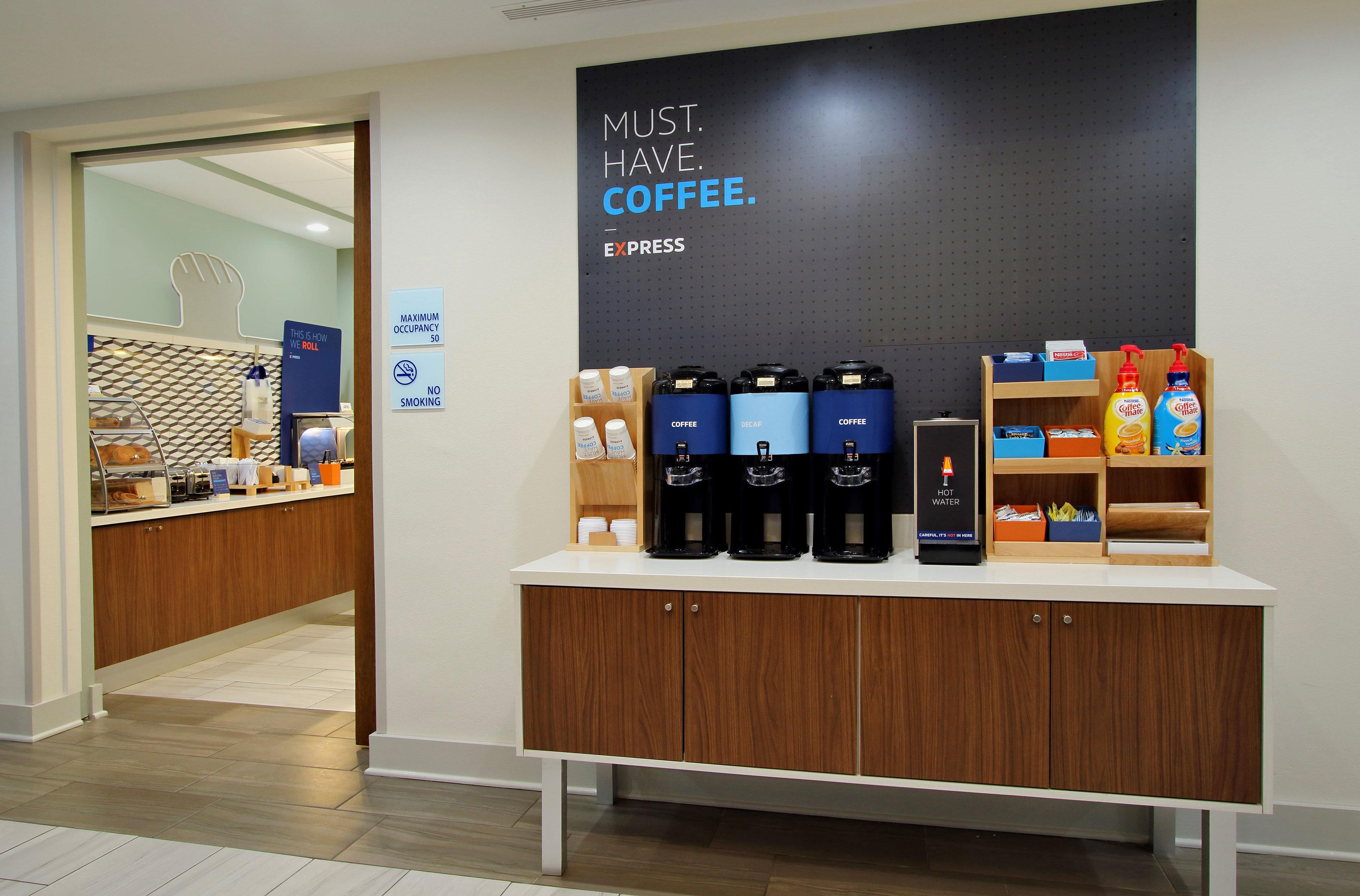 Holiday Inn Express - Williamsburg Busch Gardens Area By Ihg Exterior foto